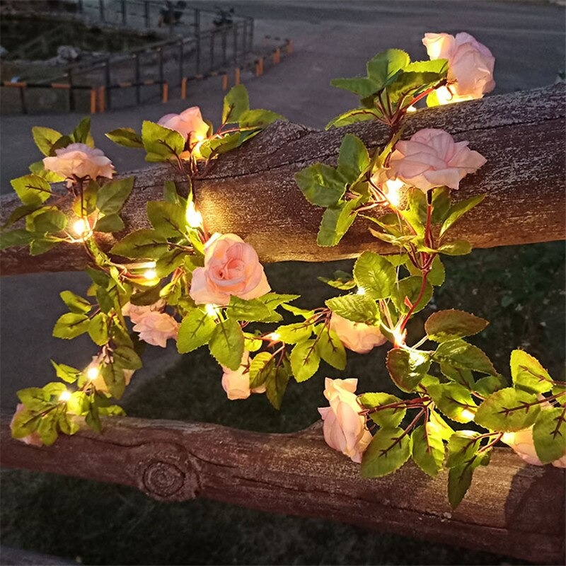 Guirlande lumineuse à fleurs et feuilles vertes